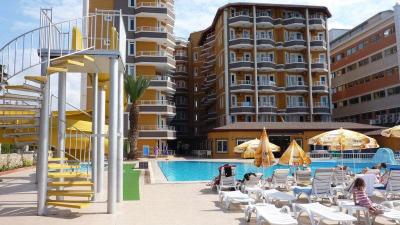 Senza İnova Beach Hotel