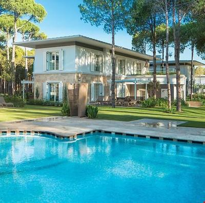 Cornelia Azure Villas