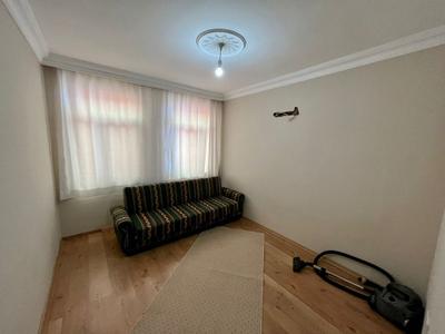 Gezer Apart