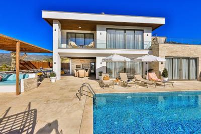 Villa Magnum