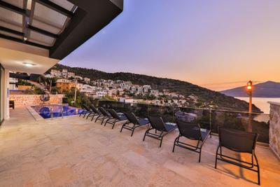 Villa Loca Kışla
