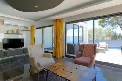 Villa Mulberry Corriander