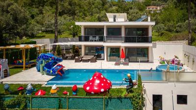 Villa Leylak