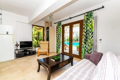 Amazon | Kalkan