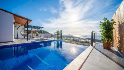 Villa Desde