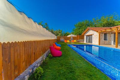 Villa Kolak