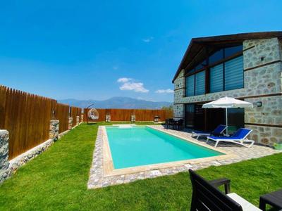 Villa Bellisima 2