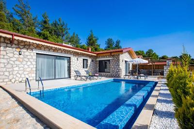 Villa Mira 1