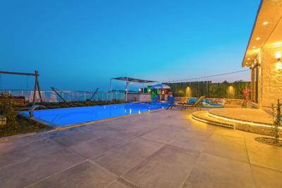 Villa Asel Stone 