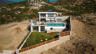 Villa Magnum