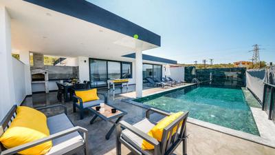 Villa Neo
