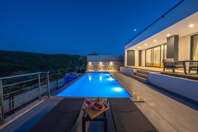 Villa Pine