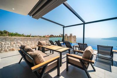 Villa Linos 2
