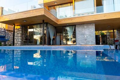 Villa Nazlı Üzümlü