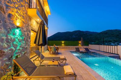 Villa Twilight