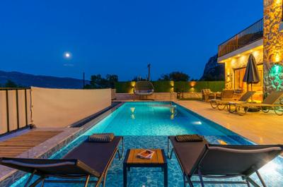 Villa Twilight