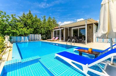 Villa Sade Üzümlü