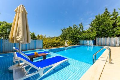 Villa Sade Üzümlü