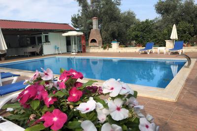 Ferah Hotel