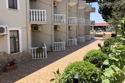 Ferah Hotel