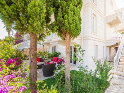 Garden Suites