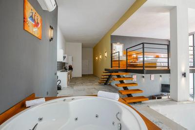 Villa Gece