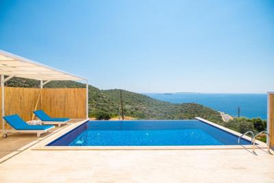 Nehir Villa