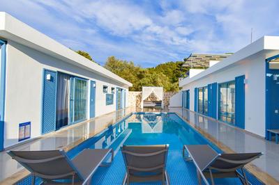 Villa Blueberry	2