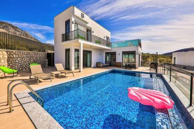 Villa Naz Duo