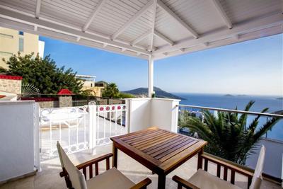 Villa Uzay 