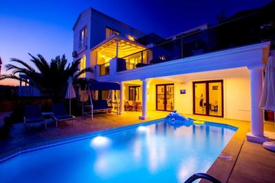 Villa Uzay 