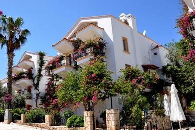 Korsan Apartments