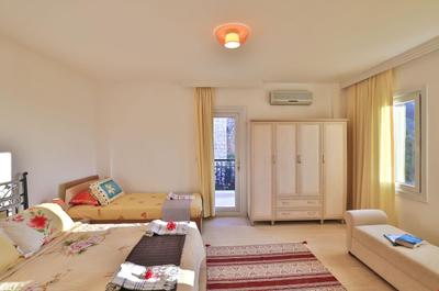 Lotus Apartment