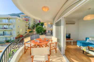 Luna Apartment