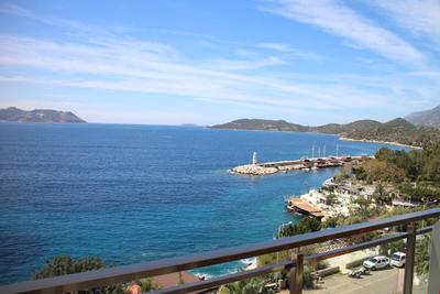 Maki 1 Hotel