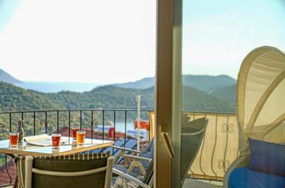 Picus Apartment