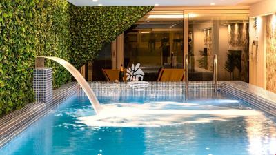 Suit La Mer Deluxe