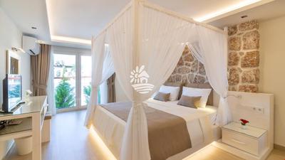 Suit La Mer Deluxe