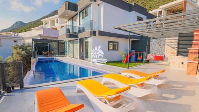 Villa Aqua