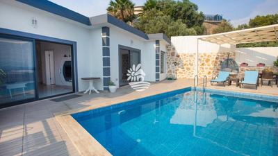 Villa Atlantis