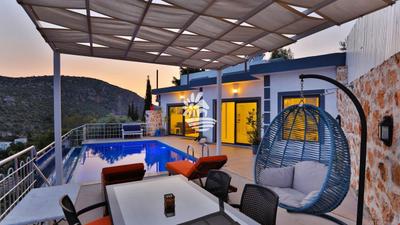Villa Atlantis