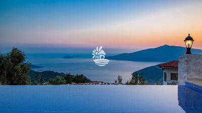 Villa Blue