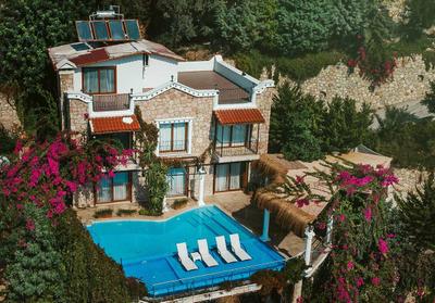 Villa Brand