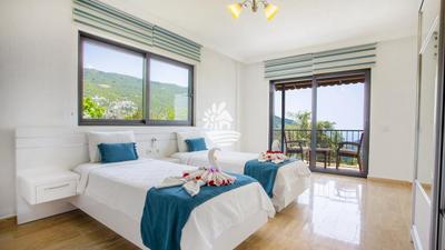 Villa Cennet 2