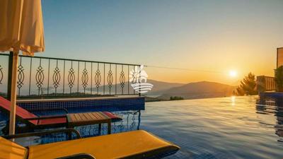Villa Daydream