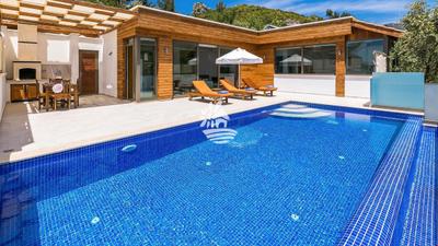 Villa Ella 2