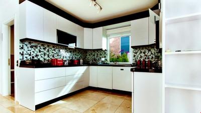 Villa Hill Side 2