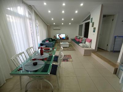 Villa Mavish
