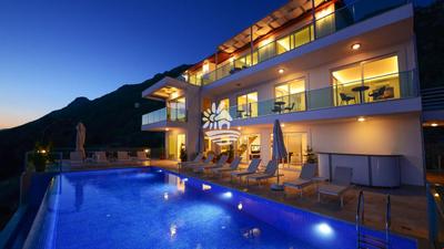 Villa  Montana