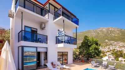 Villa Moonlight